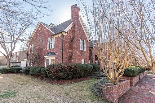 129 Helen Cir #B Photo 1