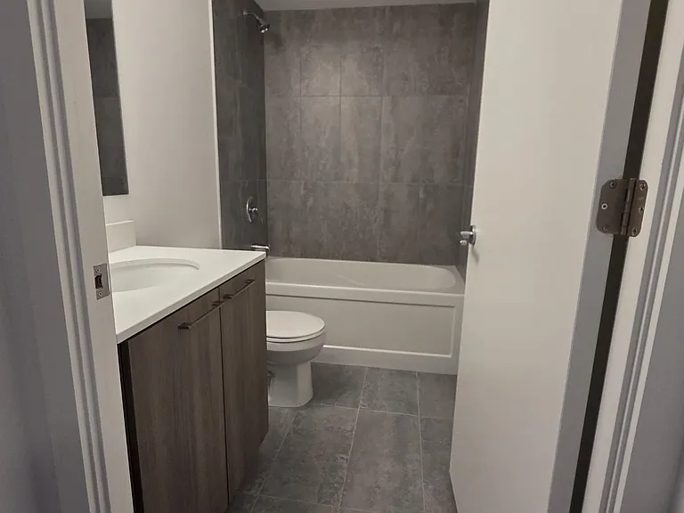 7437 Kingston Rd #419 — Photo 9