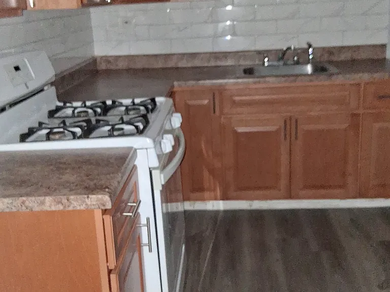 6537 Allman St — Photo 2