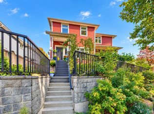 5502 Dundee St, Vancouver, BC V5R3T9