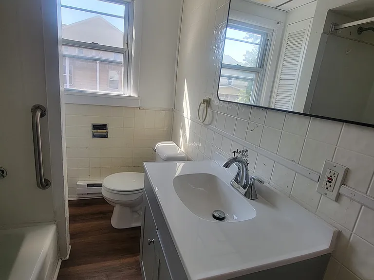 169 S Hancock St — Photo 2