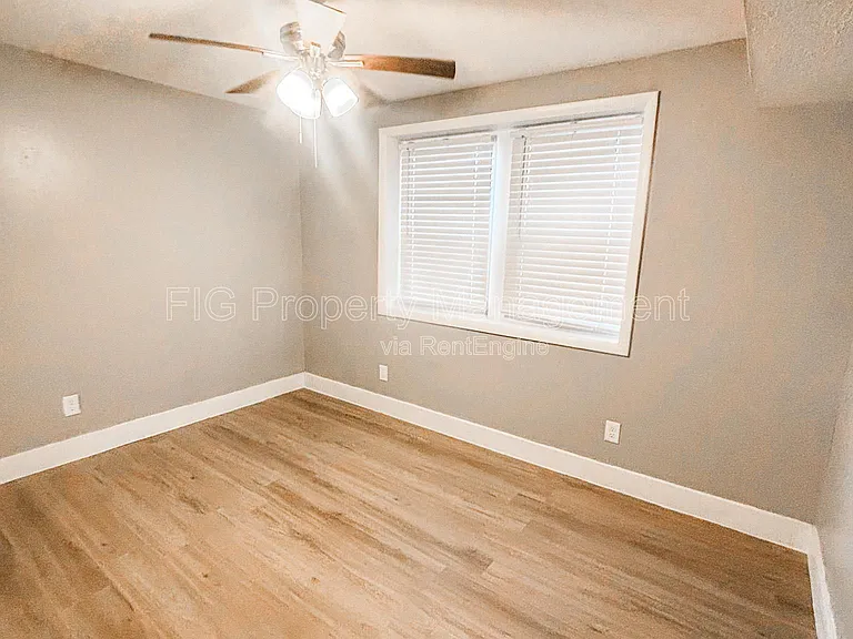 1433 Stratford Rd #1 — Photo 7