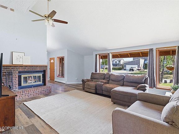 5th image of 1506 Toyon Way