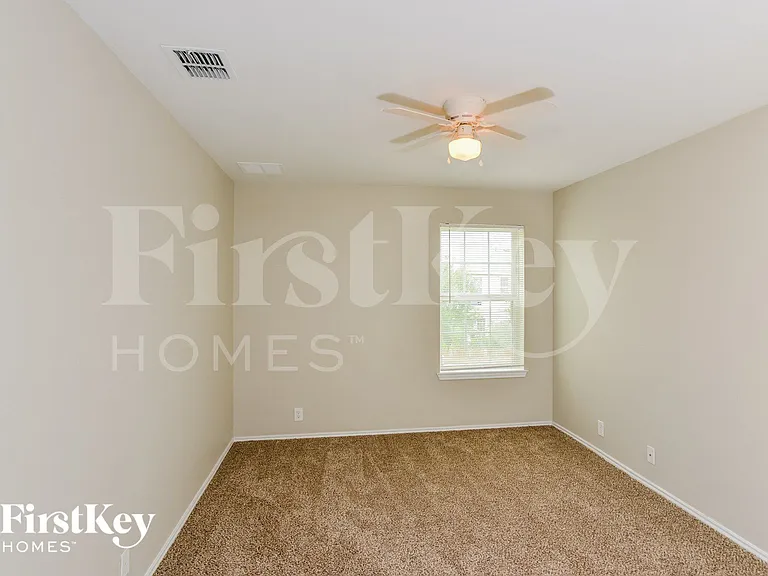 13701 Laramie Hl — Photo 11