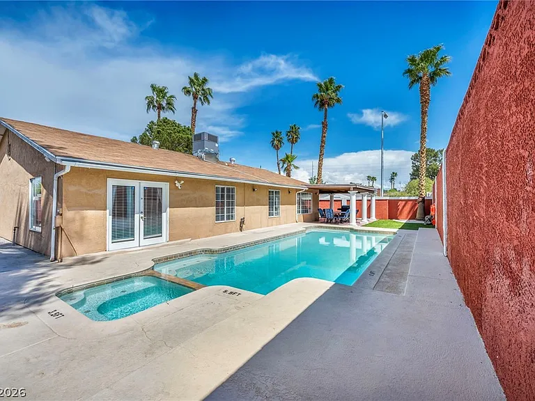 2269 McCoig Ave — Photo 47