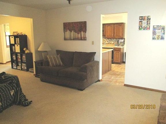 4th image of 605 Lori Dr