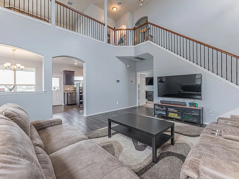 267 Bainbridge Rd — Photo 17