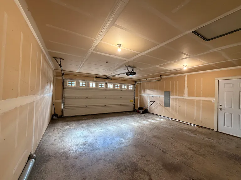 4805 NW Washington St — Photo 33
