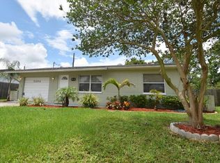 5896 McKee Lake Dr N, Saint Petersburg, FL 33709