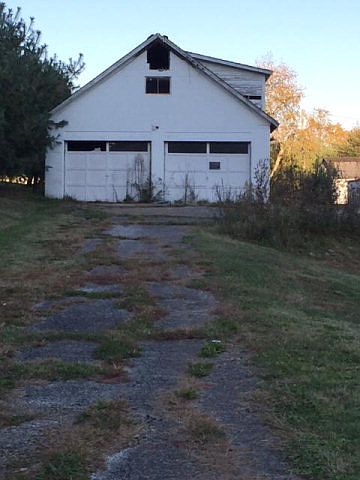 2nd image of 710 High St