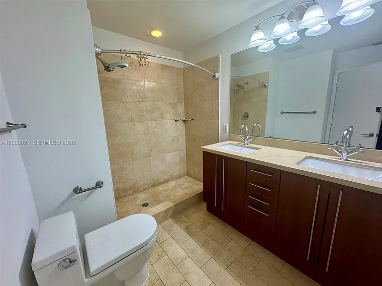 79 SW 12th St #3509 — Photo 6