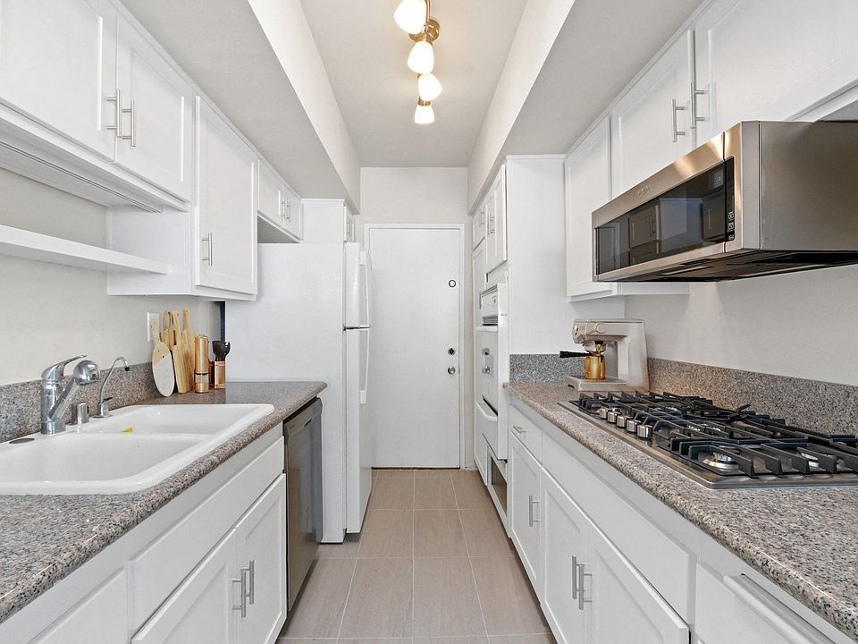 1st image of 416 S Sherbourne Dr #308