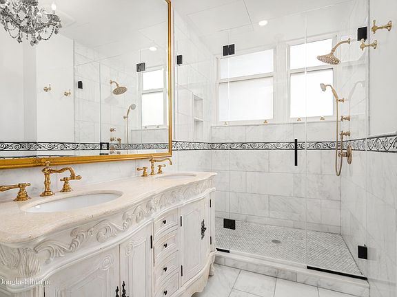 5th image of 31-33 W 12th St APT 5E