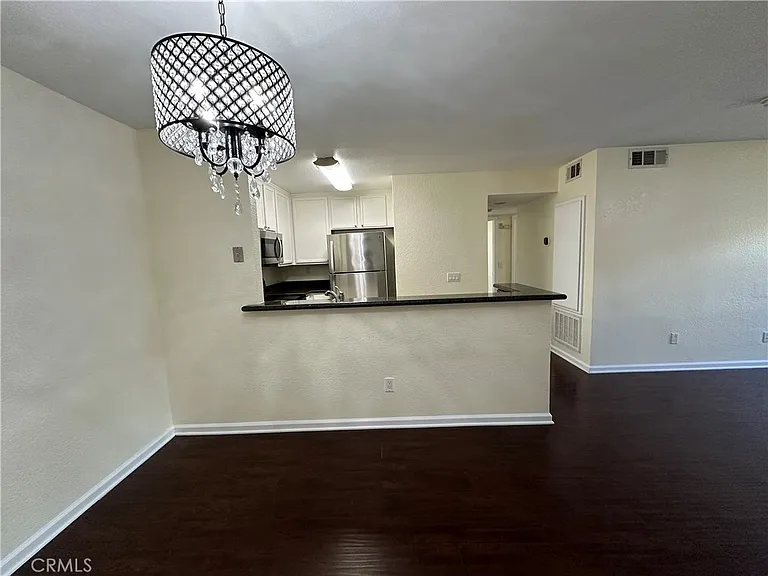2450 San Gabriel Way #104 — Photo 6