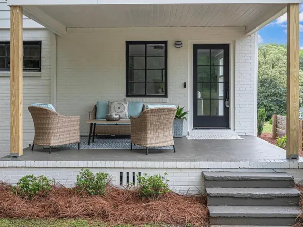 1300 Cresthill Rd, Birmingham, AL 35213