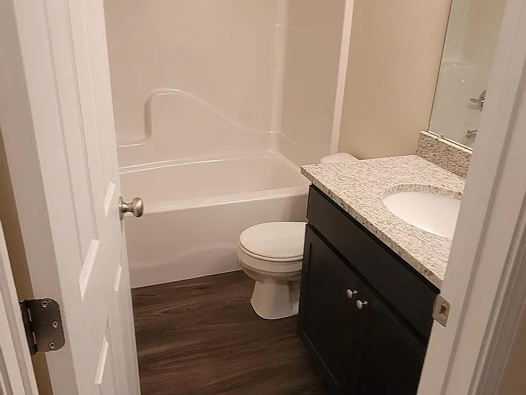 250 Delaware Dr — Photo 7
