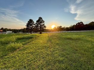 105 Highway 10 SE, Hackett, AR 72937
