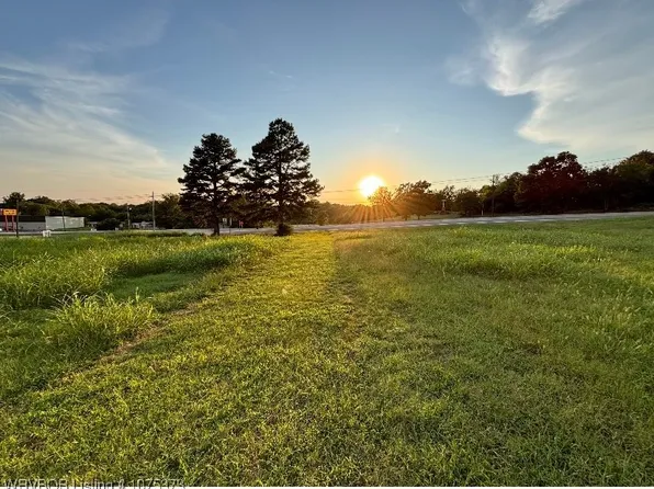 105 Highway 10 SE, Hackett, AR 72937