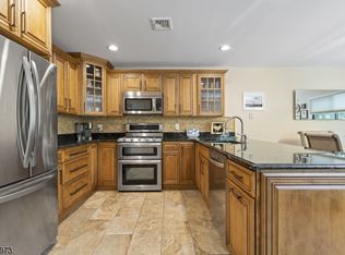 1 Arnold Palmer's Ct #U1, Vernon, NJ 07462