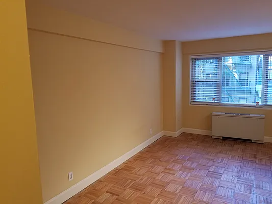 Rented by Keller Williams NYC | media 29
