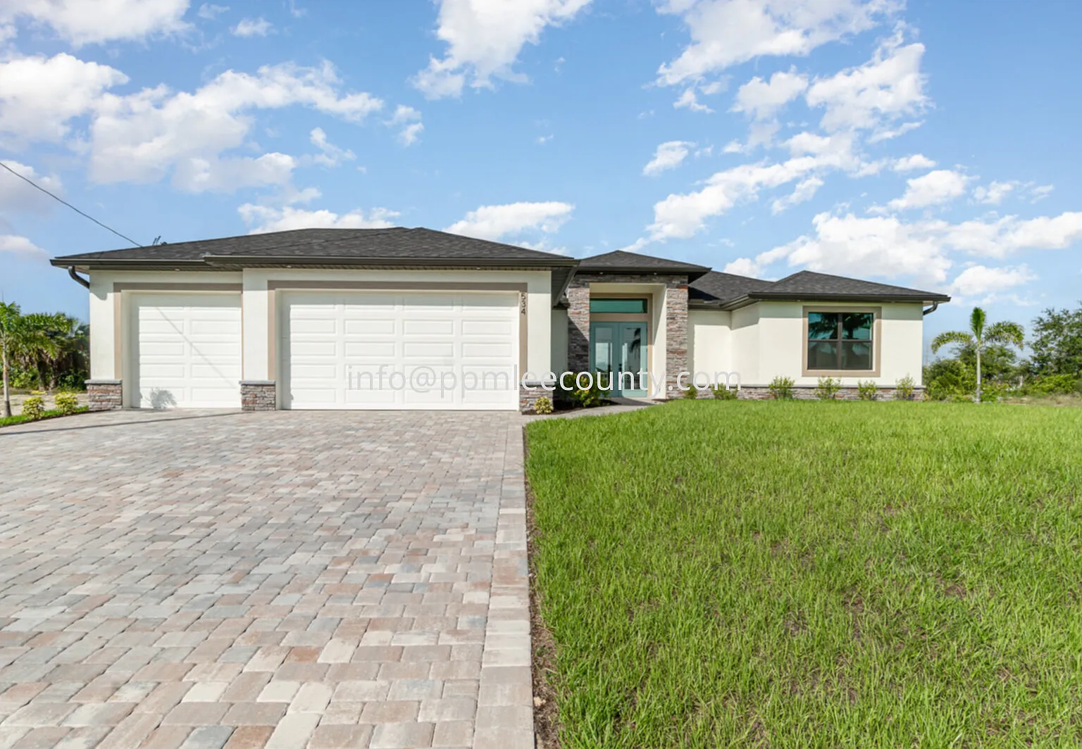 4 bed, 2.0 bath, 2013 sqft, $2,800 — Photo 1