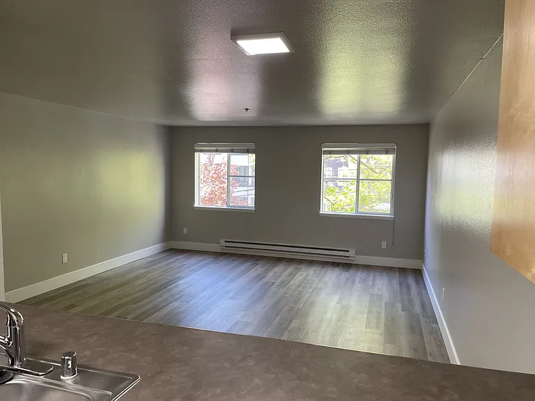 Vesper Apartments — Photo 37