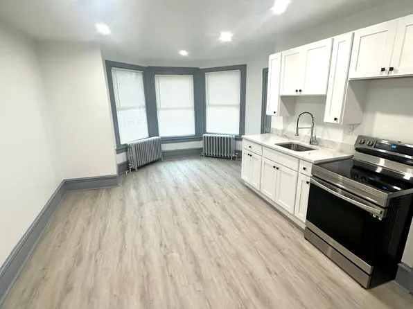 538 E Brinton St Floor 2, Philadelphia, PA 19144