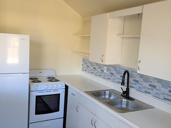 4th image of 150 S 900 E APT B