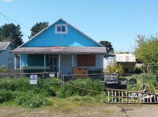 185 N 14th St, Lakeside, OR 97449