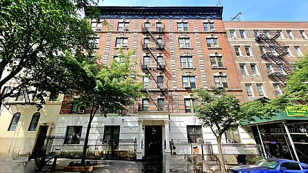 61 West 106th Street in Manhattan Valley