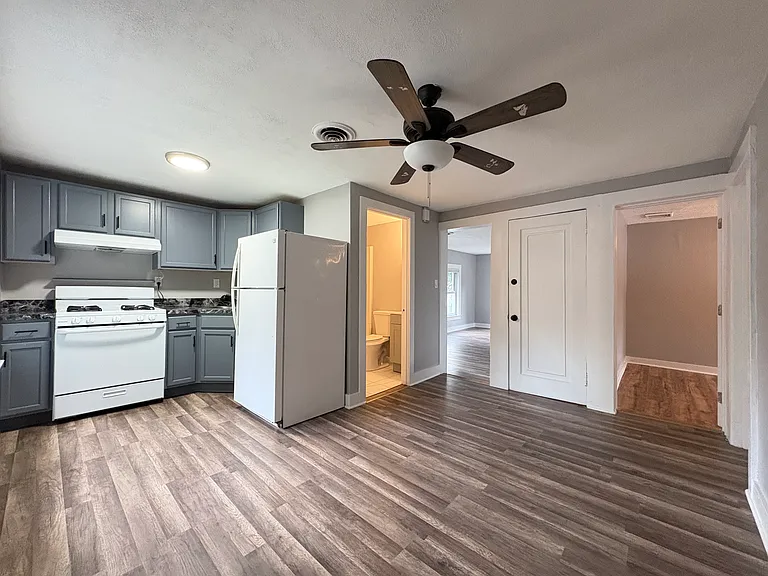 73 Burr St #2 — Photo 10
