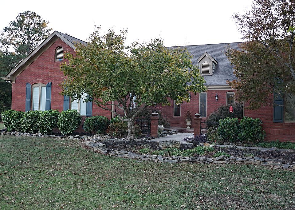 Front of House, Red Maples!