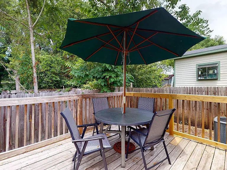 507 Bladen St — Photo 14