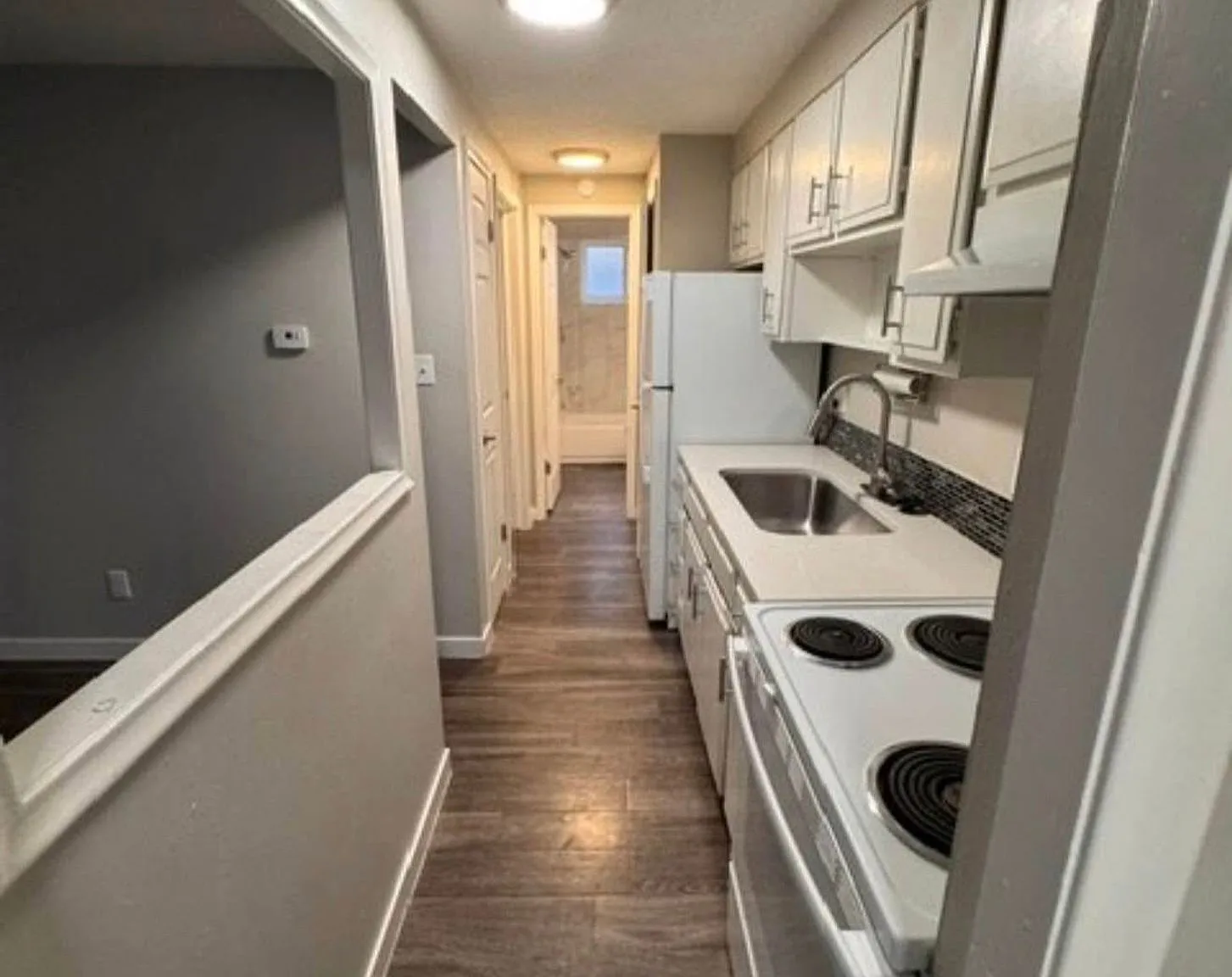 Columbine Street Apartments — Photo 1