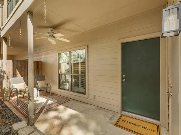 1100 Augusta Dr APT 83, Houston, TX 77057