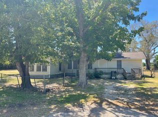 119 W Fm 837, Montalba, TX 75853