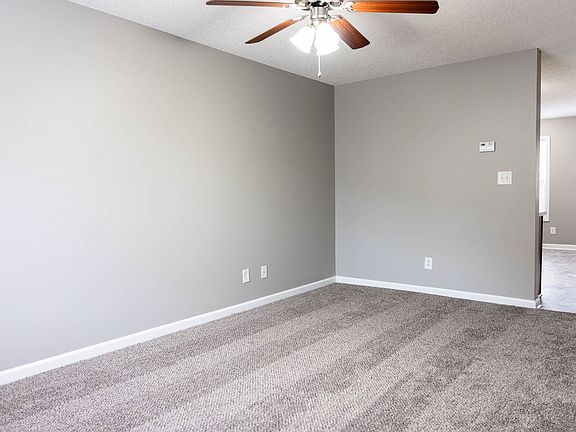 3rd image of 112 Sango Place Villa Dr #D