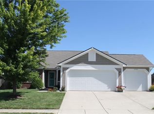 3712 Golden Grain Dr, Whitestown, IN 46075
