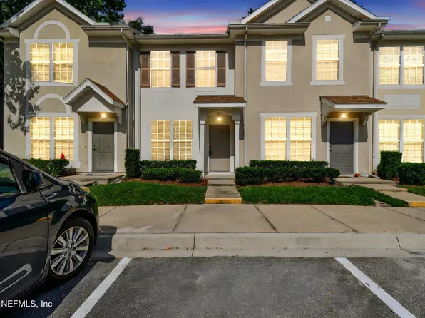 3542 Lone Tree Ln, Jacksonville, FL 32216