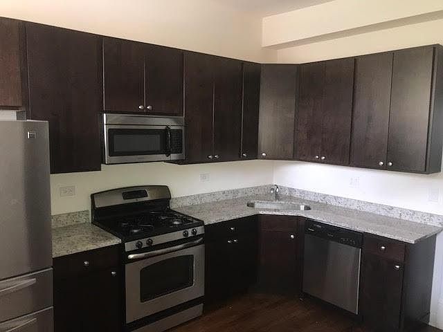 1st image of 3839 N Kenmore Ave #2