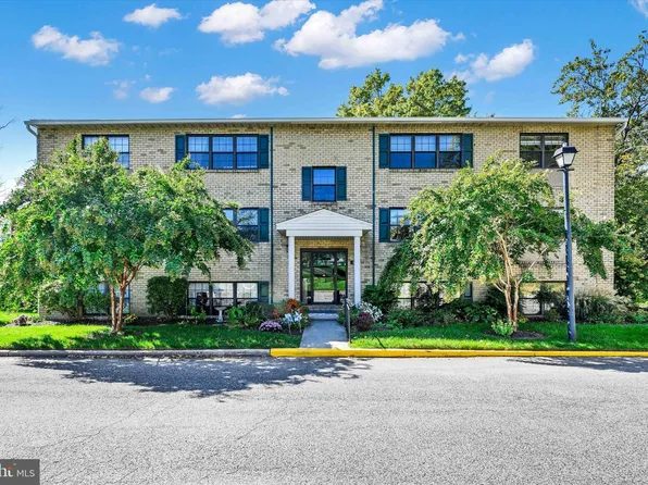 2 Smeton Pl APT B, Towson, MD 21204