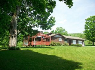 34 Bodenstab Ln, Eagle Bridge, NY 12057