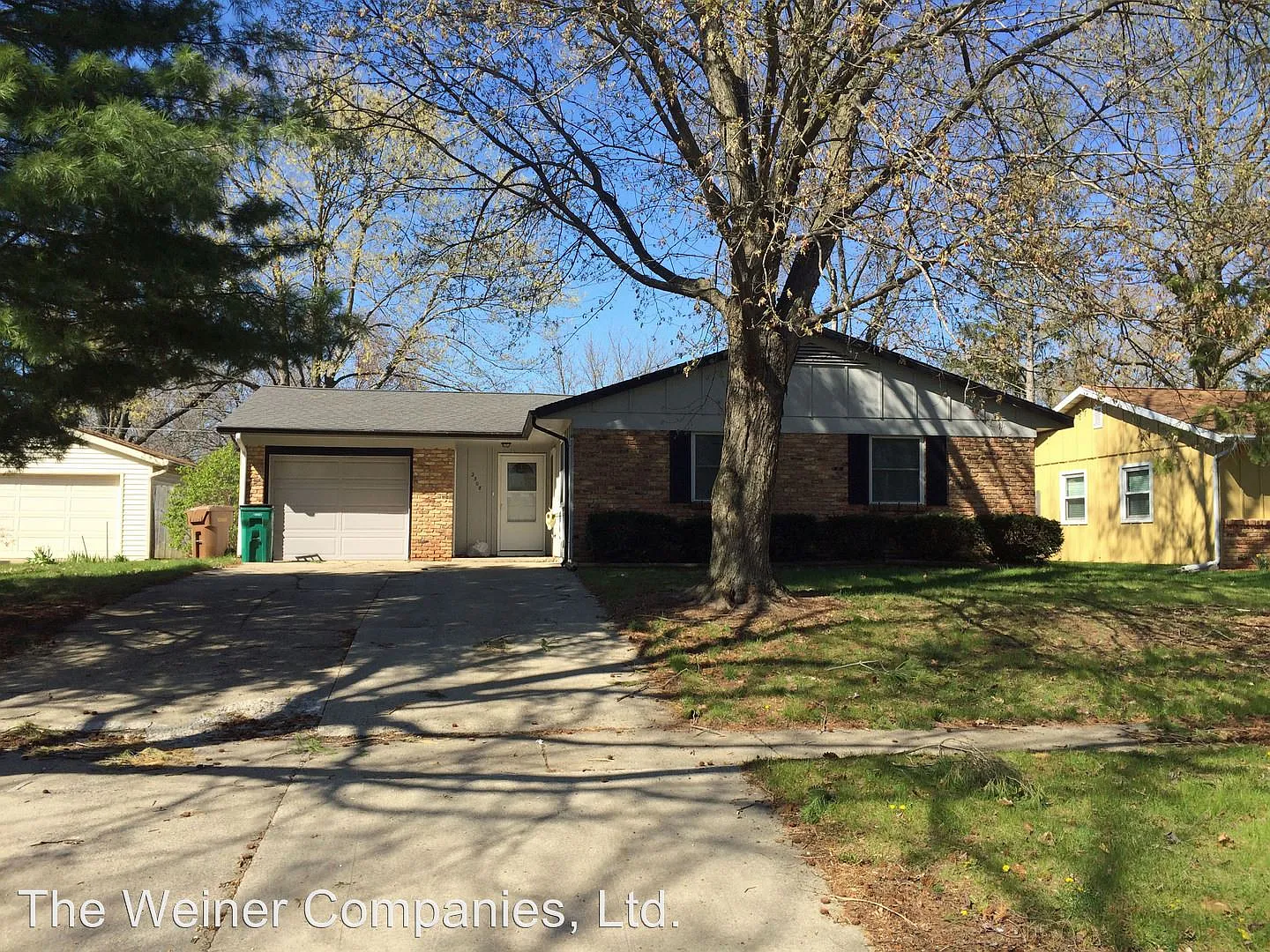 2508 Hathaway Dr photo 1