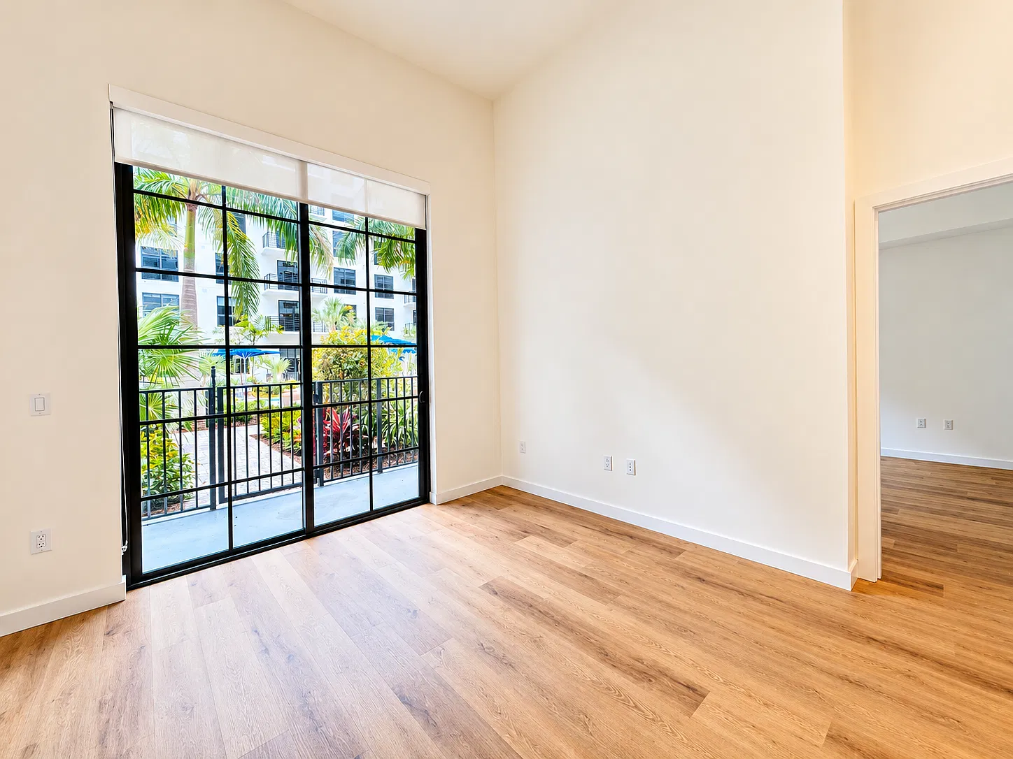 2 bed, 1200 sqft, $3,950 — Photo 2