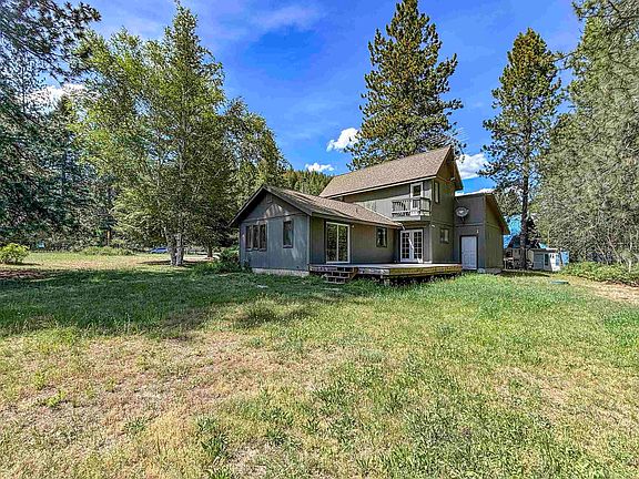 3rd image of 372 Schweitzer Mountain Rd