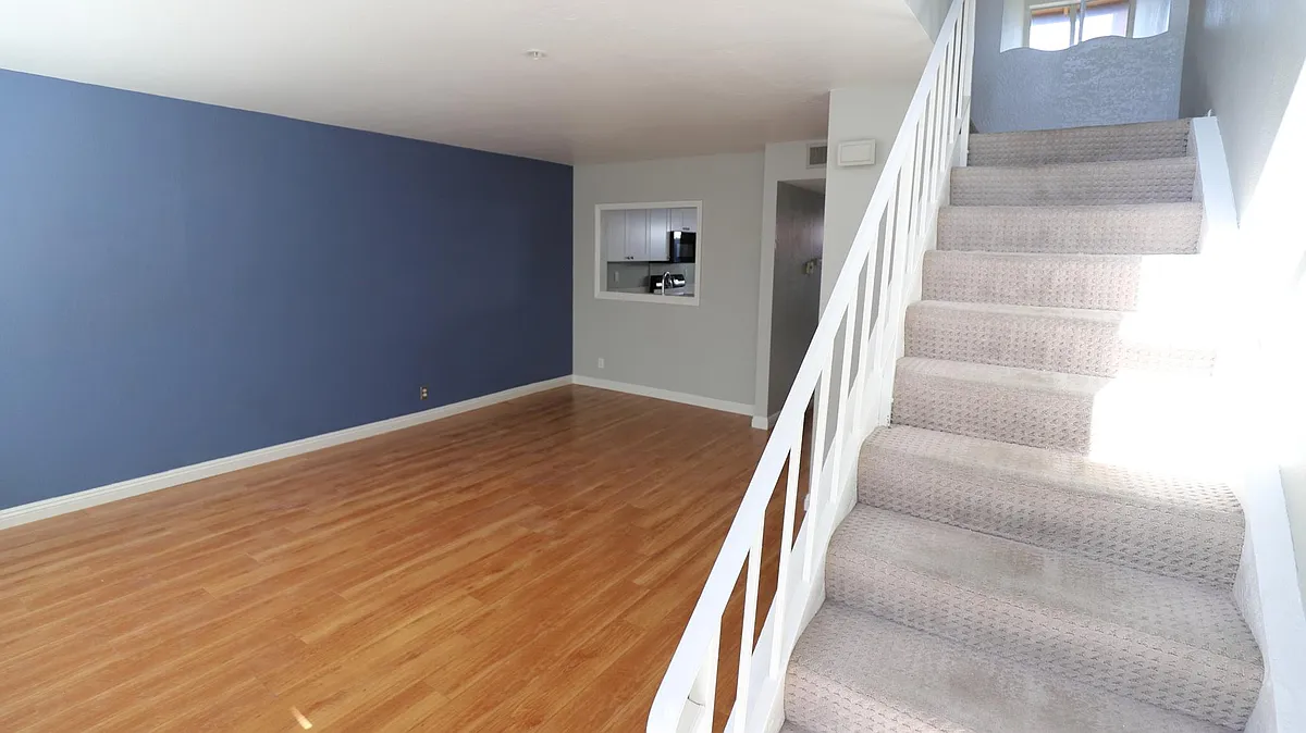 Building Photo - 25885 Trabuco Rd #235