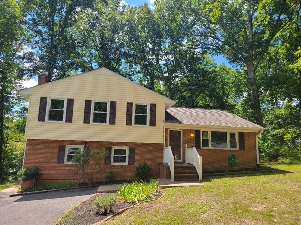 104 Crutchfield Cir, Spotsylvania, VA 22551