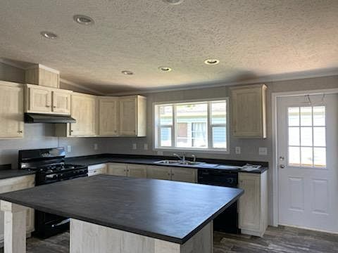 2nd image of 12 Brush Dr #12