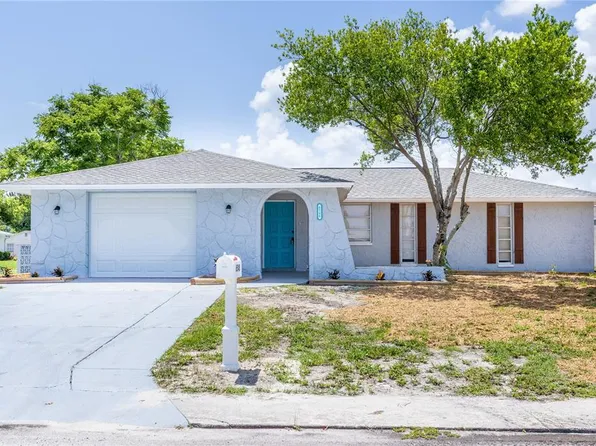 6548 Lenoir Dr, Port Richey, FL 34668