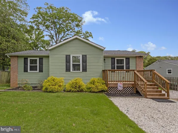 402 Bay View Dr, Edgewater, MD 21037